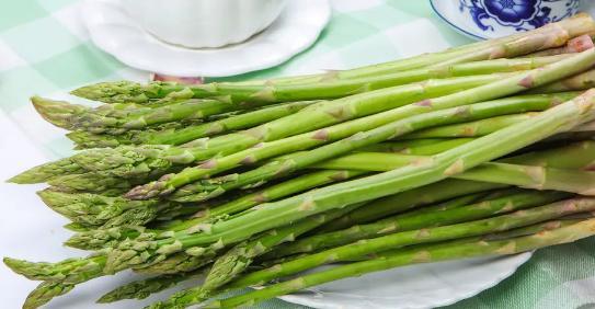 蔬菜中的“嘌呤大王”被揭晓？医生：这7种蔬菜尽量远离。