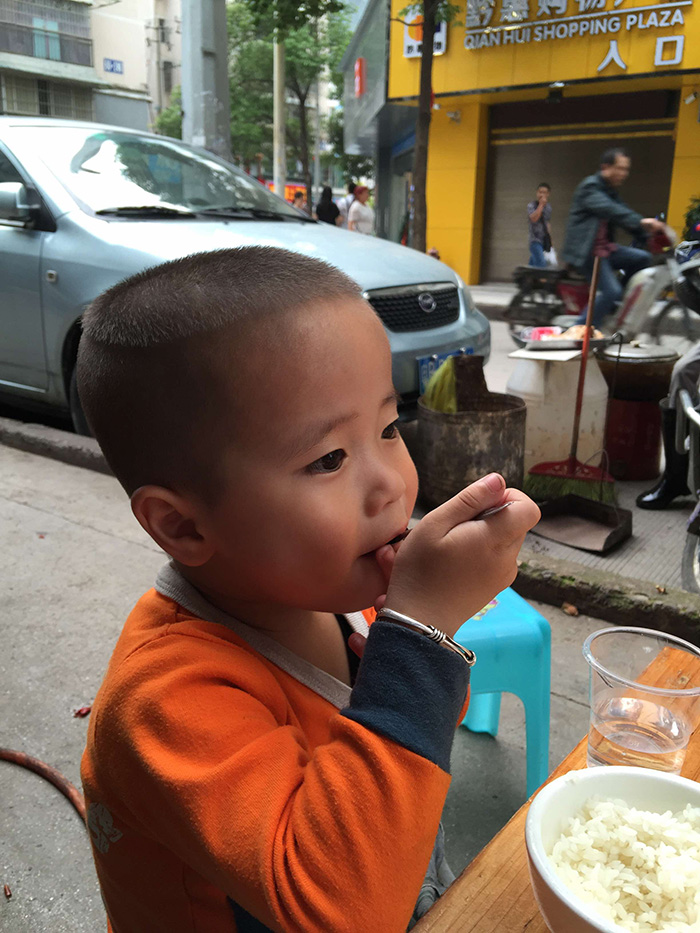 2015年6月3日 邻居们相约小聚 开心的时刻