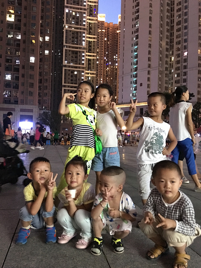 2016年8月20日 花果园S2区的童年时光