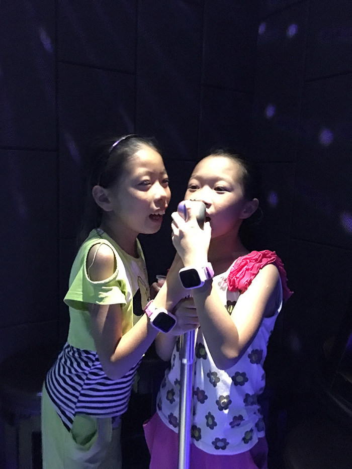 2017年8月12日 KTV的欢声笑语 一起快乐一起嗨