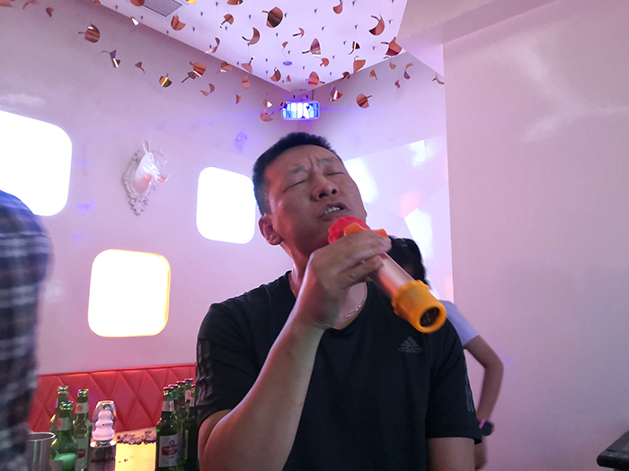 2019年5月1日 欢度“五.一”我们相约K歌 快乐度节