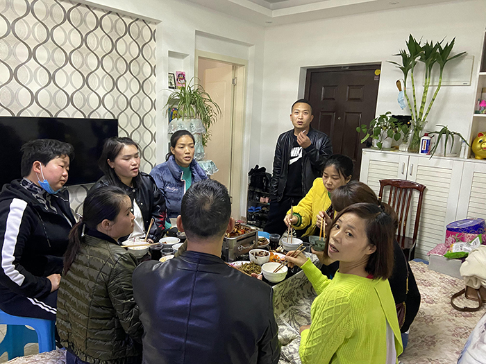 2020年4月6日 小莉家的烤鱼宴让你我快乐开心