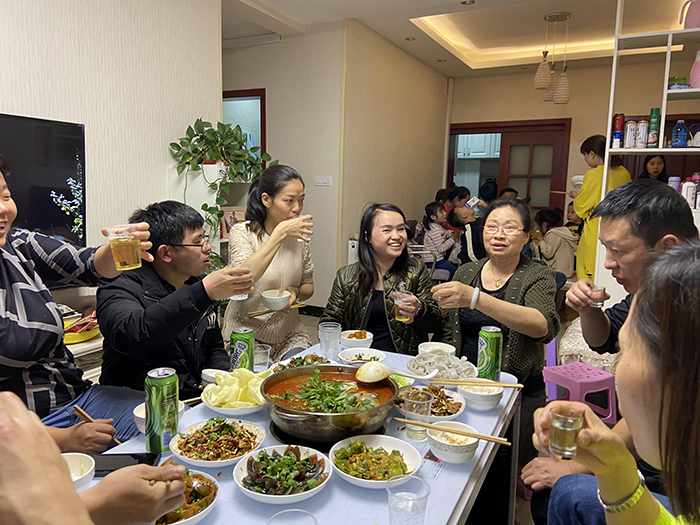 2020年4月24日 小河元琦林居的美食与帅哥美女们