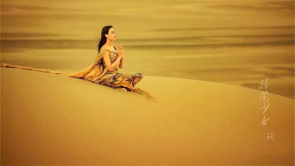 《我的楼兰》云朵封神之作 旷世清澈的穿透力 唱到了极致