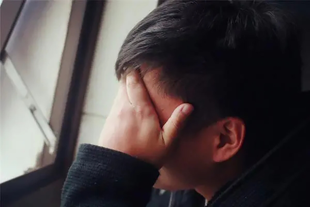 身体过度劳累后，出现3对症状就要当心了。