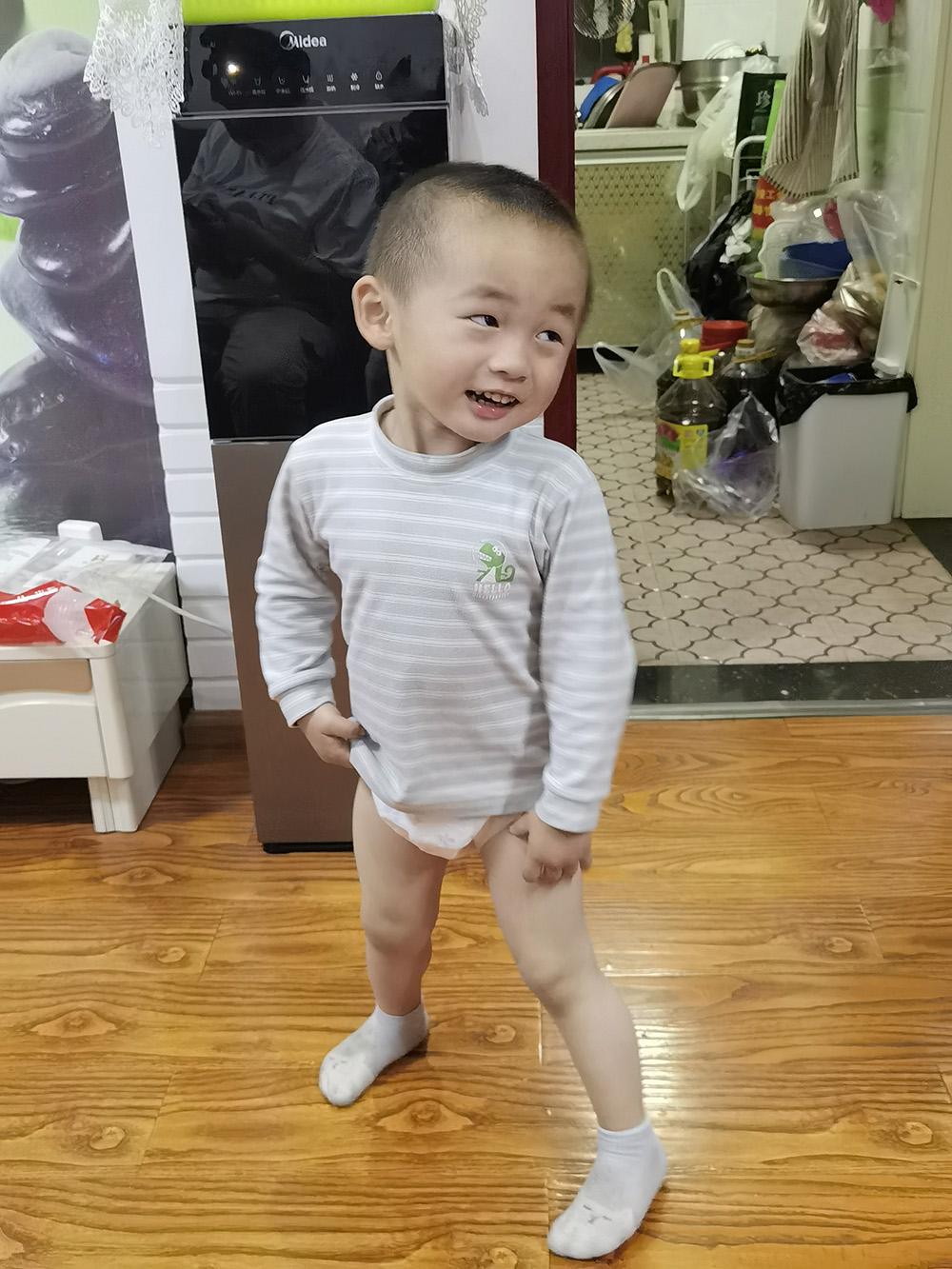 20240418 螺蛳笋子火麻 快乐很简单 小莉姨妈家美食顶呱呱！