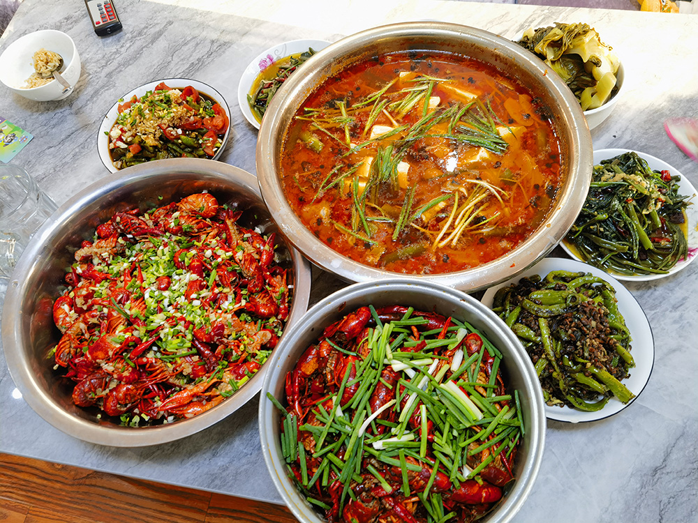 20240504 美味小龙虾 小莉姨妈家的美食棒棒哒 真停不下来了！