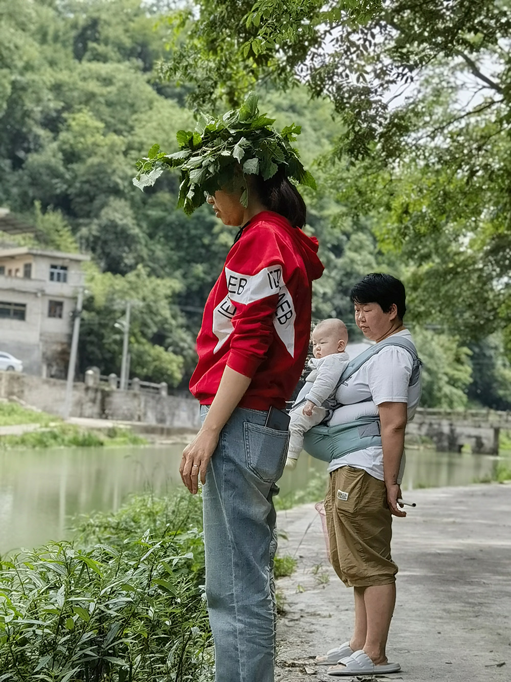 20240510 天河潭美景 螺蛳的美味 红衣美女就是这画面的亮点！