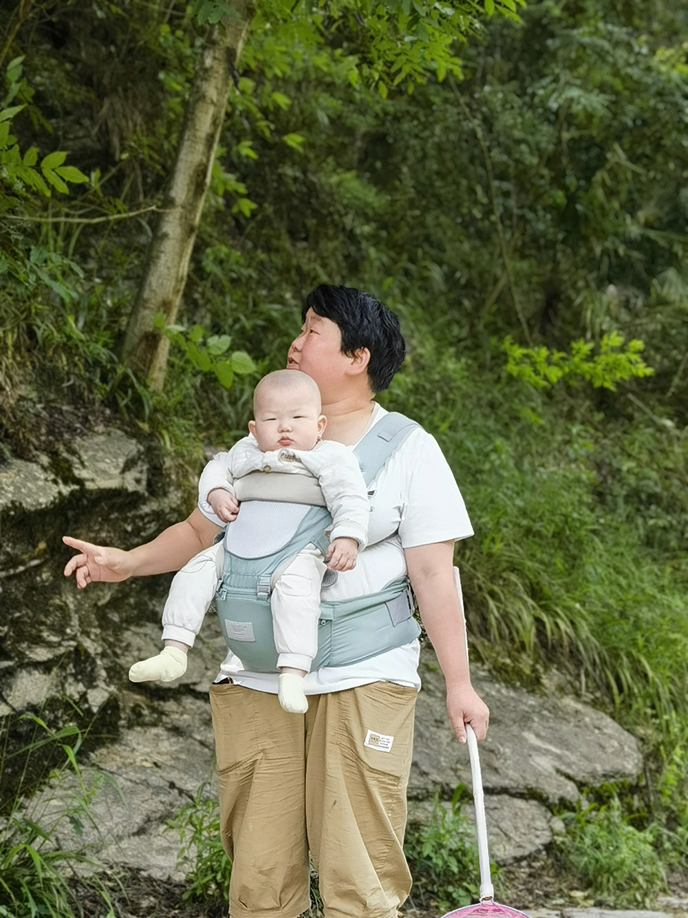 20240510 天河潭美景 螺蛳的美味 红衣美女就是这画面的亮点！