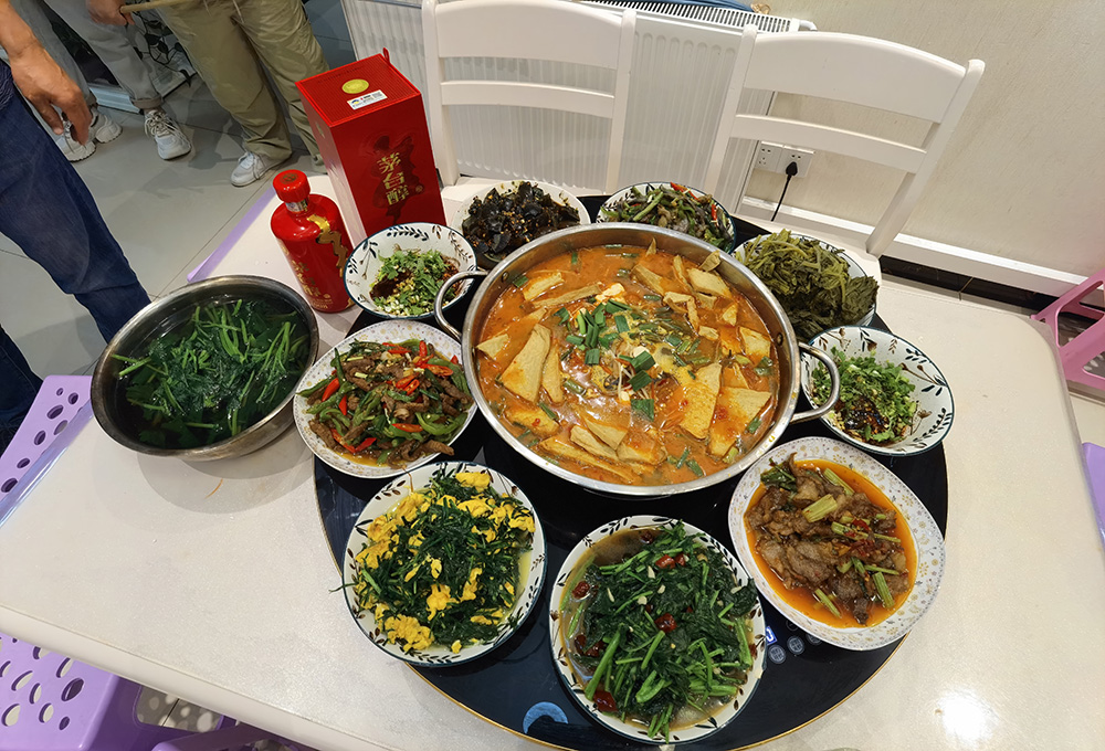 20240529 相约在小河五哥家 今天是个好日子 相聚是缘！