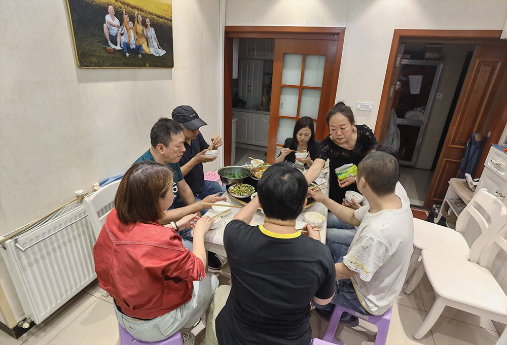 20240529 相约在小河五哥家 今天是个好日子 相聚是缘！