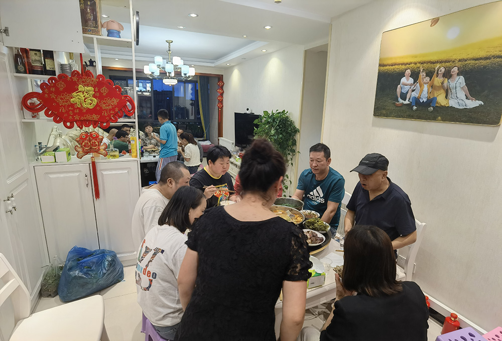 20240529 相约在小河五哥家 今天是个好日子 相聚是缘！