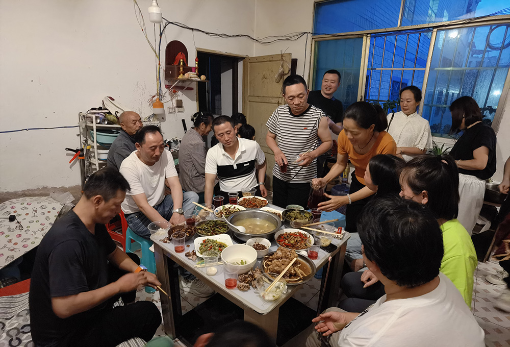 20240629 大小双生日 我们在一起 愿双双更年轻漂亮！