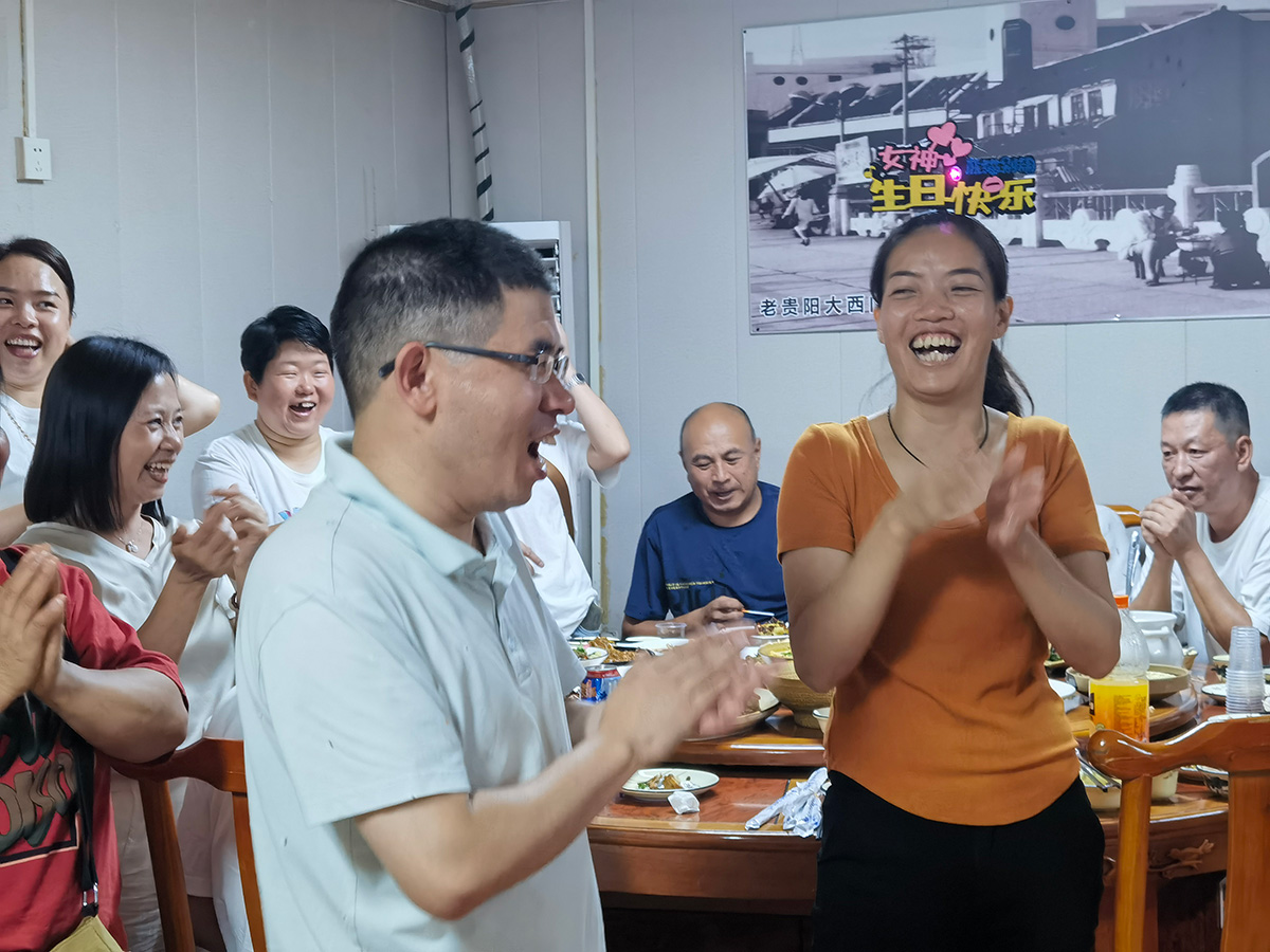 20240818 小莉姨妈的生日Party 祝愿大家健康开心快乐！