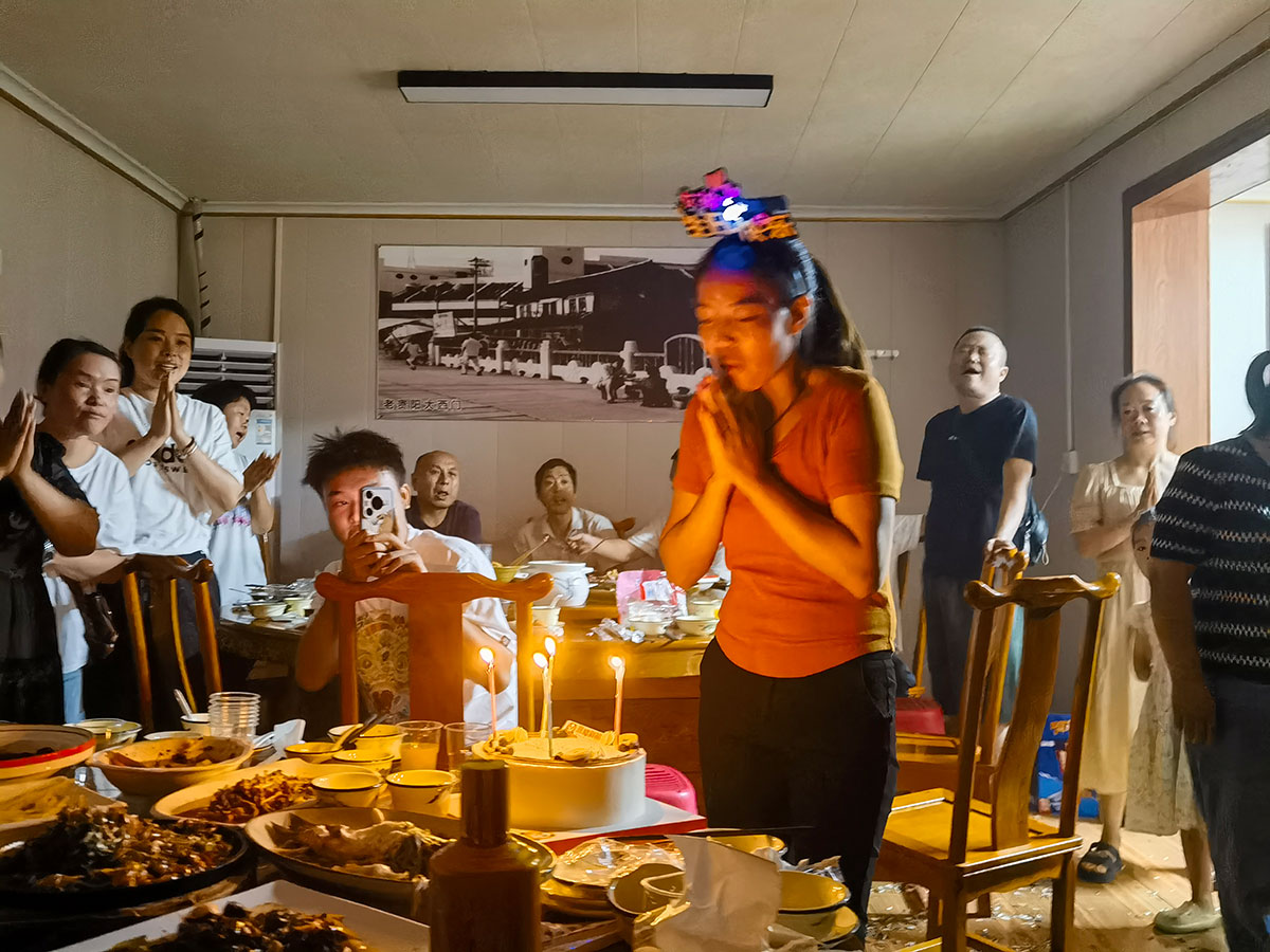 20240818 小莉姨妈的生日Party 祝愿大家健康开心快乐！