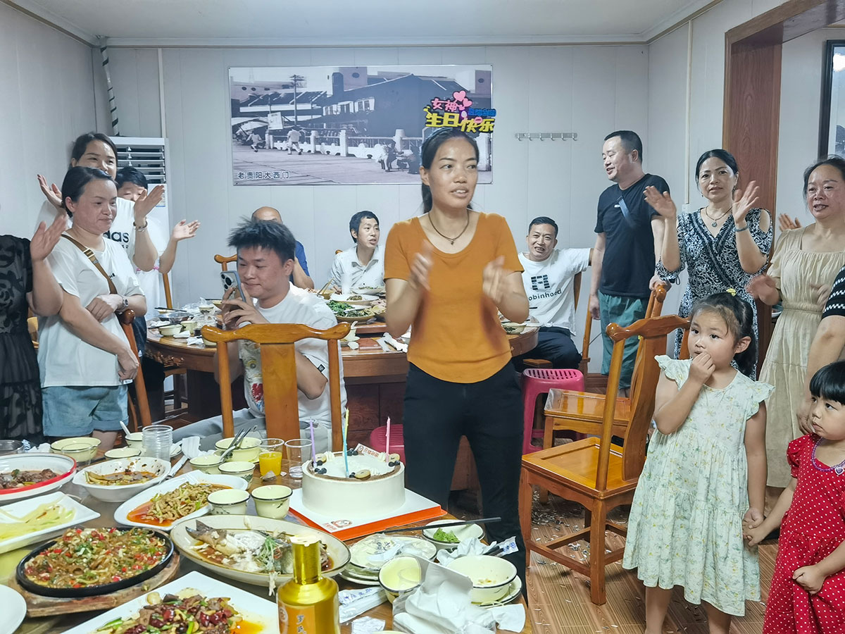 20240818 小莉姨妈的生日Party 祝愿大家健康开心快乐！