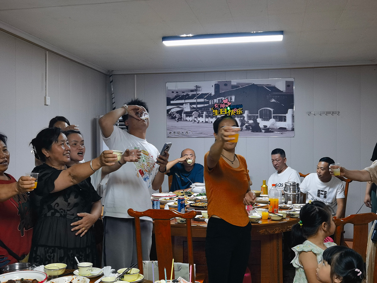 20240818 小莉姨妈的生日Party 祝愿大家健康开心快乐！