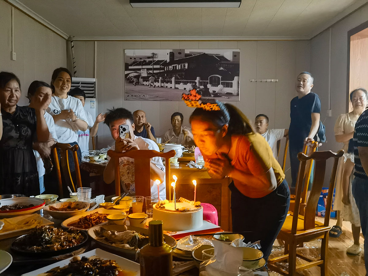 20240818 小莉姨妈生日Party视频