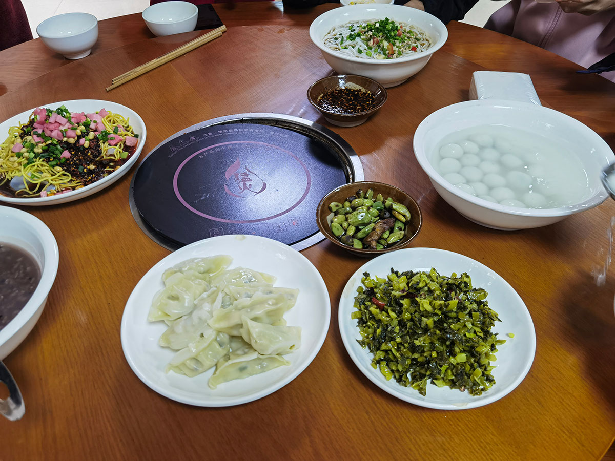 20241006 国庆假期相约在黔陶 沐浴阳光 享受野生菌的美味！