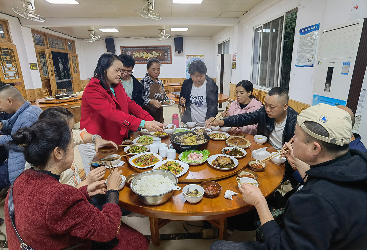 20241006 国庆假期相约在黔陶 沐浴阳光 享受野生菌的美味！